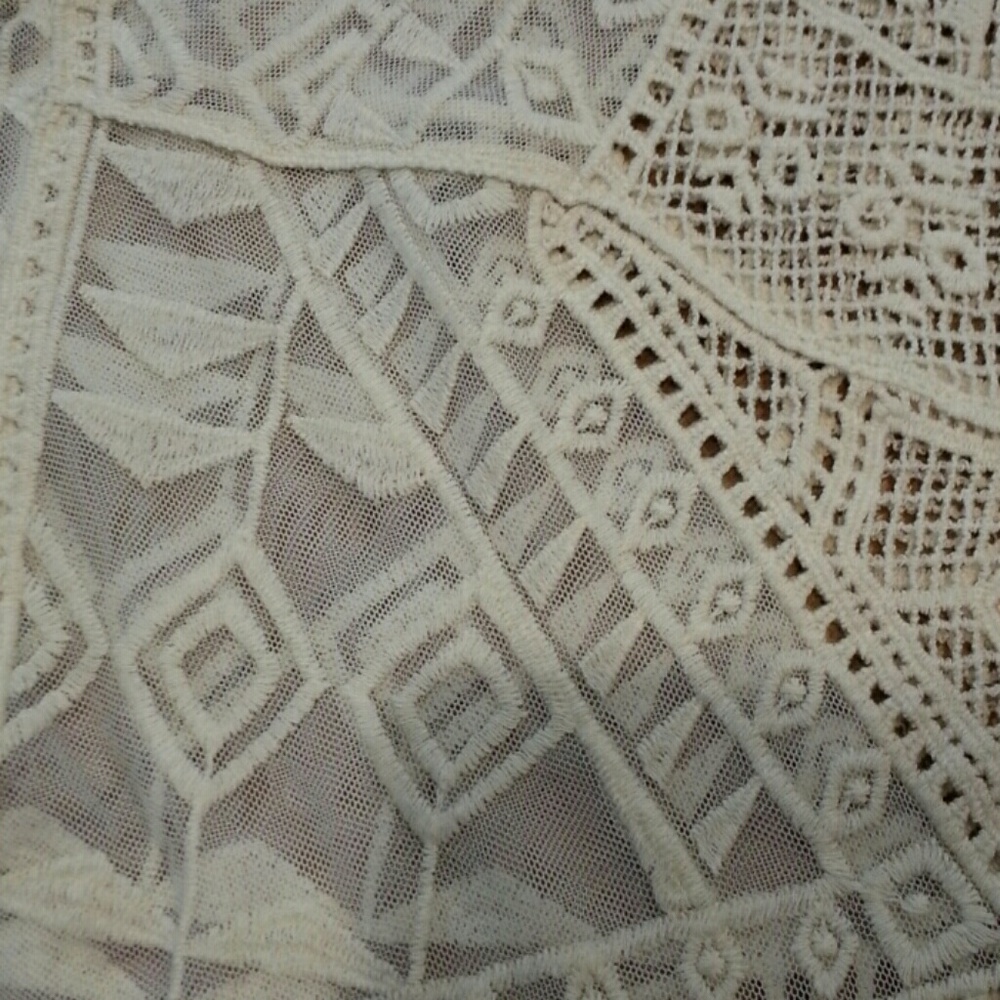 Lace and Crocheted Top - Picture 6 of 7